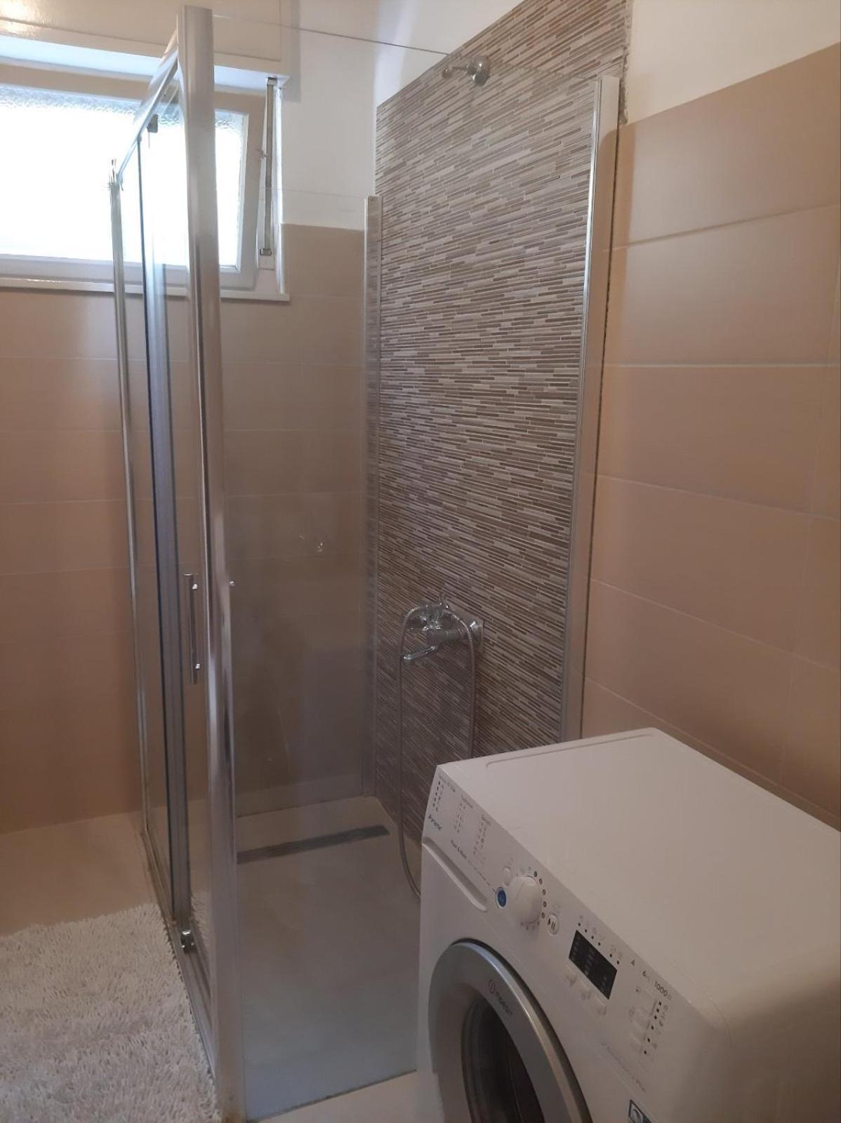 Apartmani Kadmen イカ エクステリア 写真