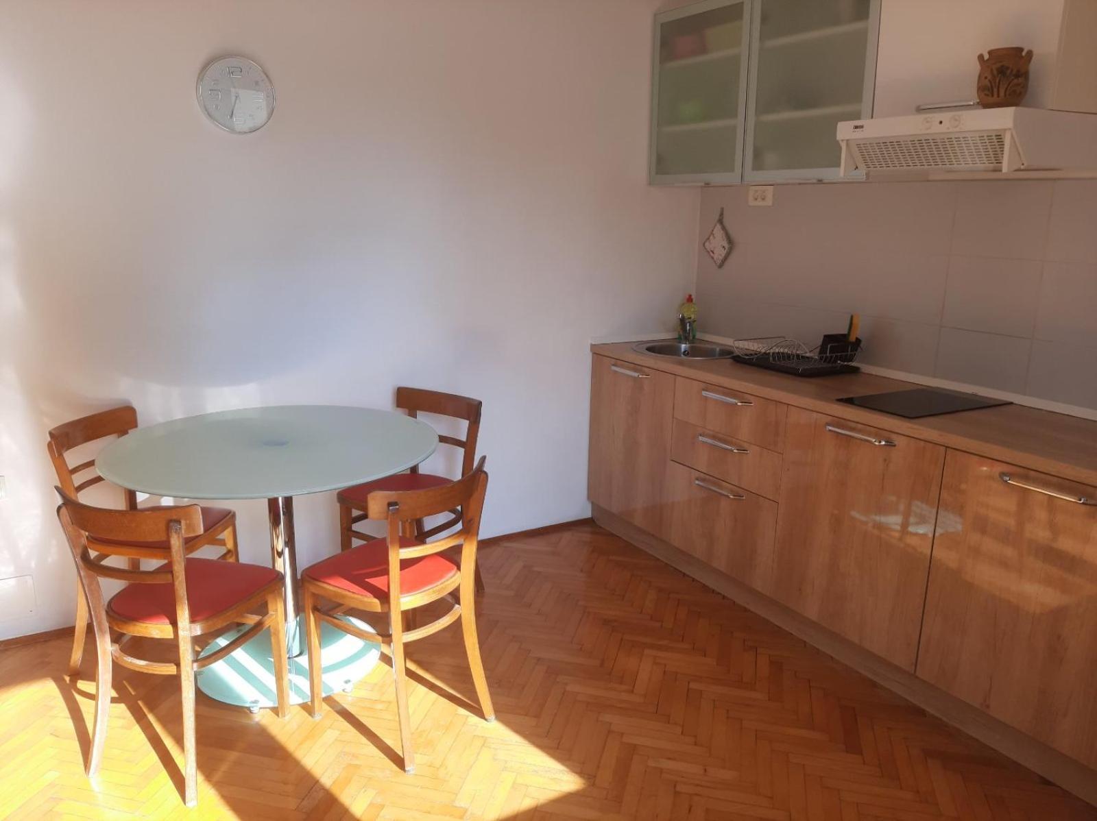 Apartmani Kadmen イカ エクステリア 写真
