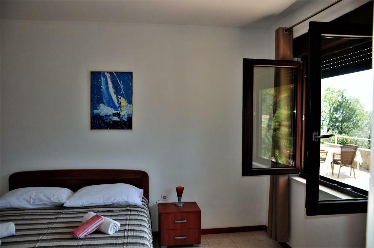 Apartmani Kadmen イカ エクステリア 写真
