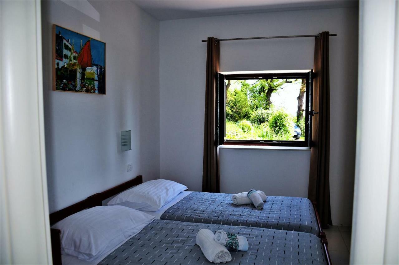 Apartmani Kadmen イカ エクステリア 写真