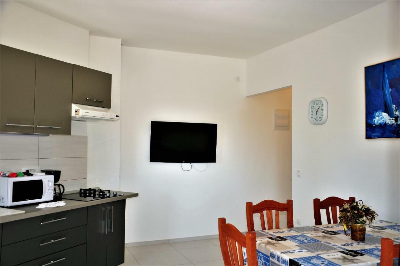 Apartmani Kadmen イカ エクステリア 写真